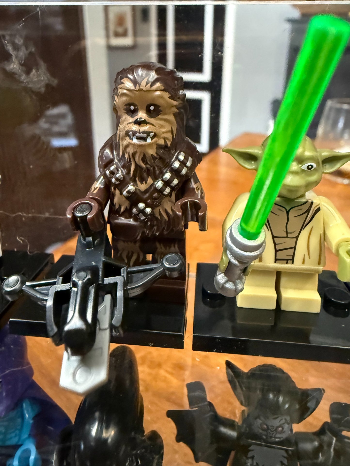 Chewbacca with Bowcaster Brick Minifigure